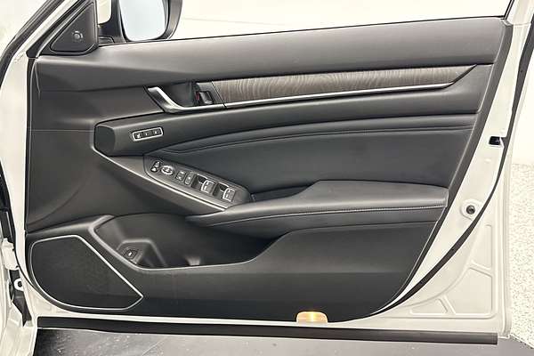 2020 Honda Accord VTi-LX 10th Gen
