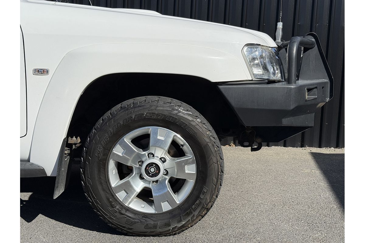 2010 Nissan Patrol ST GU 7