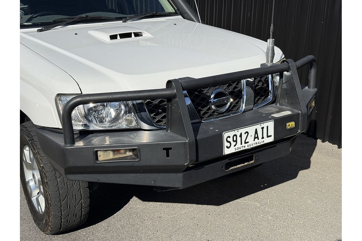 2010 Nissan Patrol ST GU 7