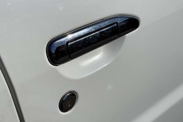 2010 Nissan Patrol ST GU 7