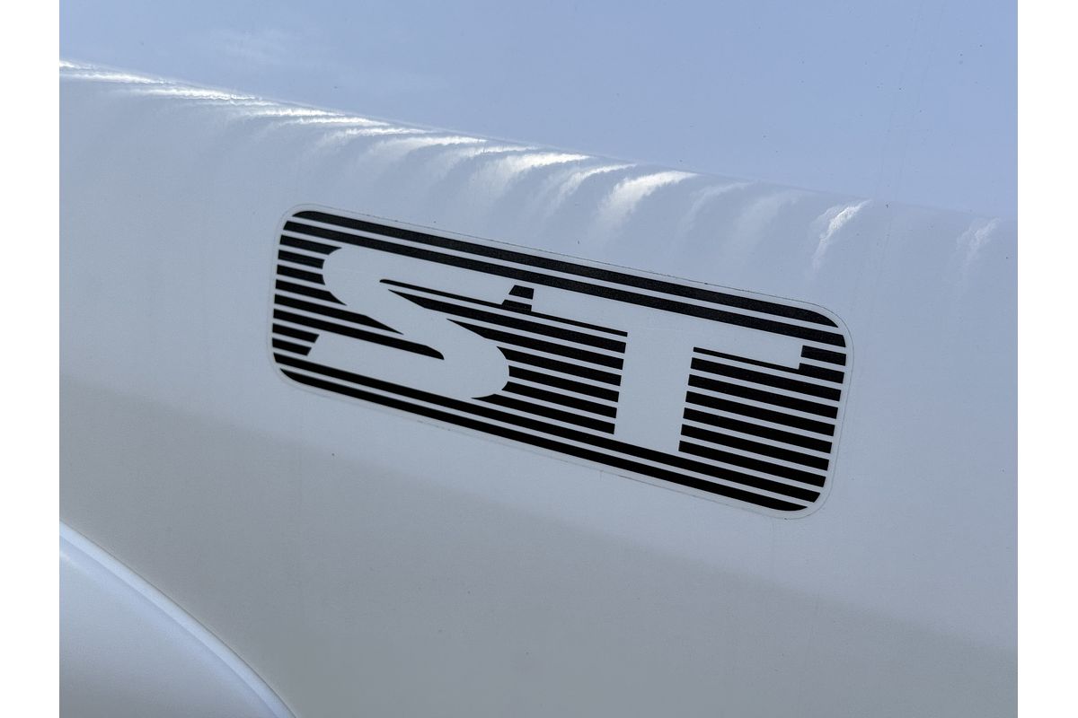 2010 Nissan Patrol ST GU 7
