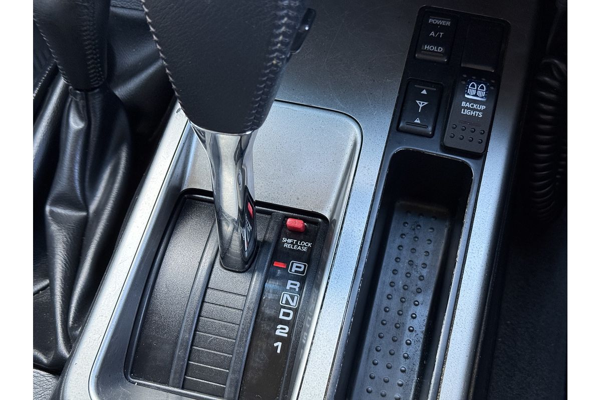 2010 Nissan Patrol ST GU 7