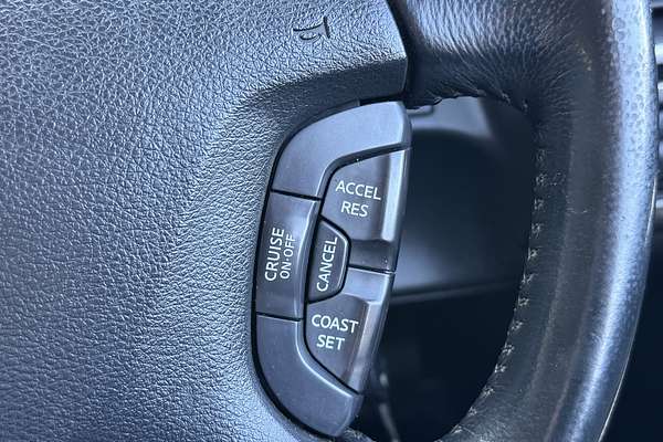 2010 Nissan Patrol ST GU 7