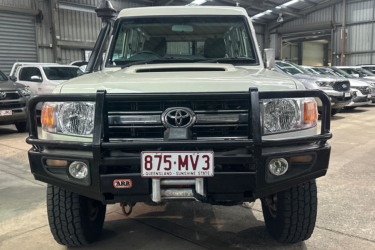 2011 Toyota Landcruiser GXL