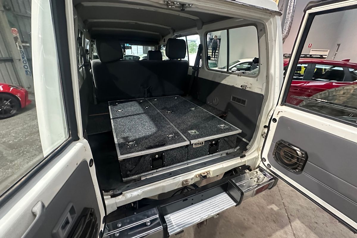 2011 Toyota Landcruiser GXL