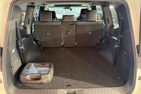 2024 Toyota Landcruiser Sahara FJA300R