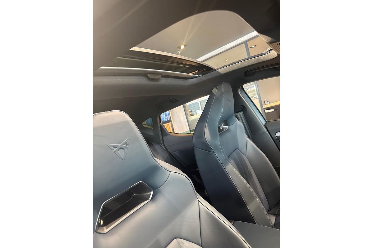 2024 CUPRA Leon VZx KL