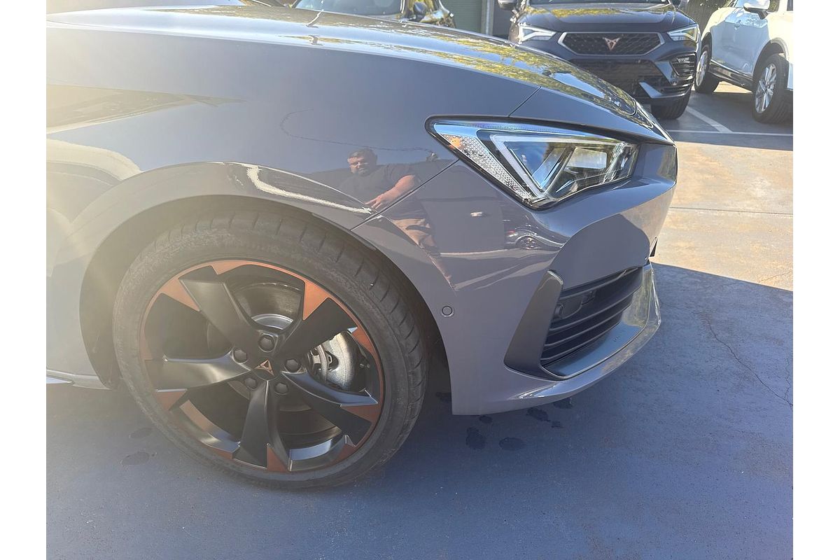 2024 CUPRA Leon V Tribe Edition KL