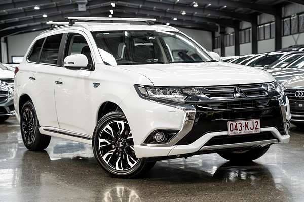 2017 Mitsubishi Outlander PHEV LS ZK