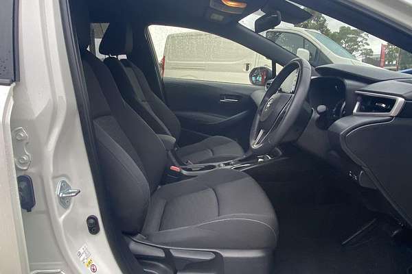 2020 Toyota Corolla SX Hybrid ZWE211R