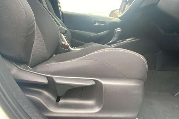 2020 Toyota Corolla SX Hybrid ZWE211R