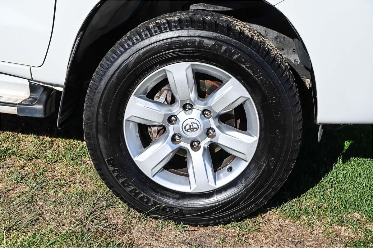 2013 Toyota Hilux SR GGN25R 4X4