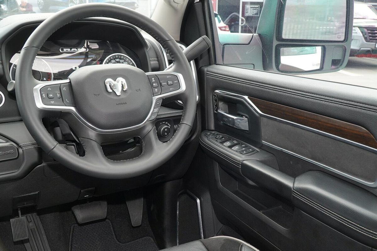 2024 RAM 2500 Laramie DJ 4X4