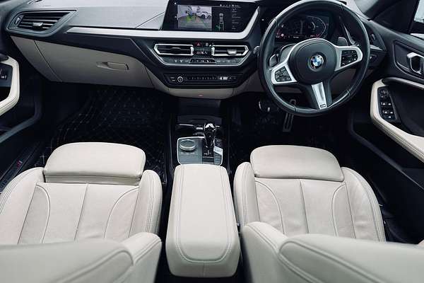 2022 BMW 2 Series 220i M Sport F44