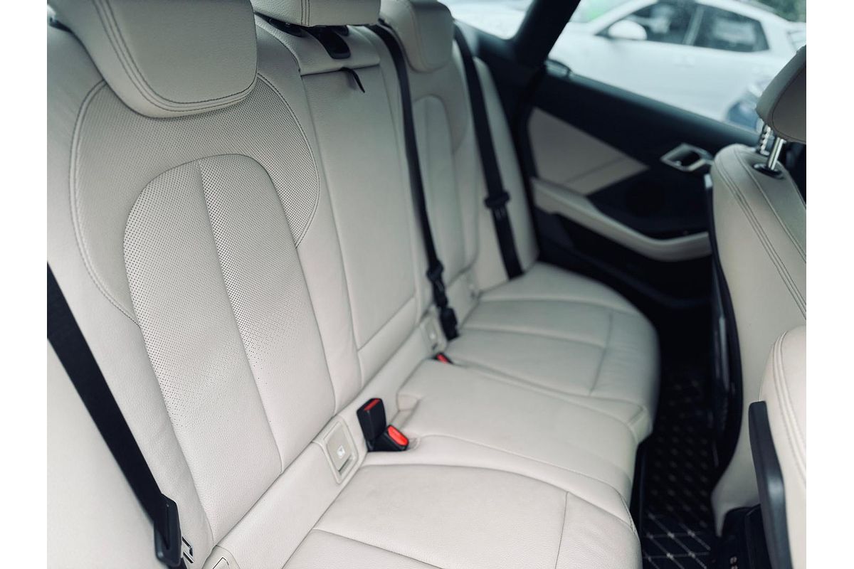 2022 BMW 2 Series 220i M Sport F44