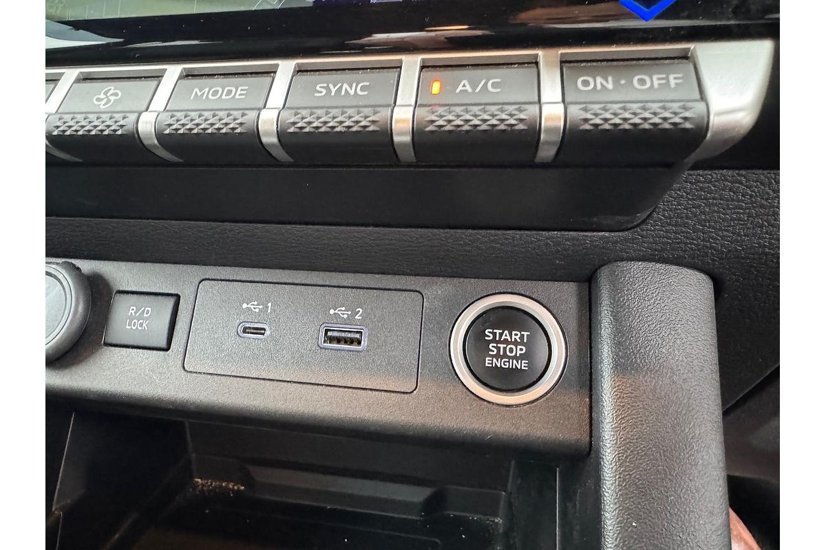 2024 Mitsubishi Triton GSR MV 4X4