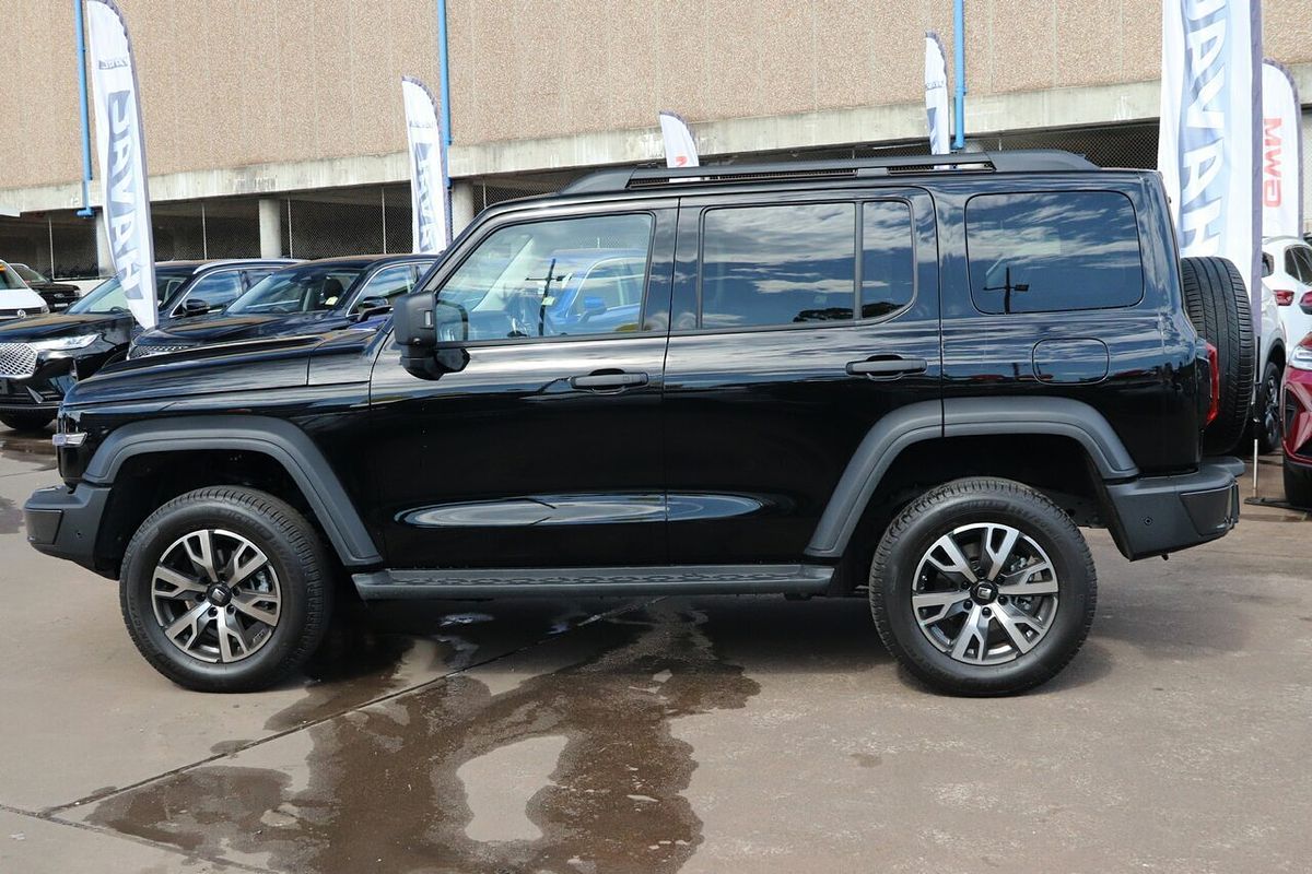 2025 GWM Tank 300 Ultra Hybrid P01
