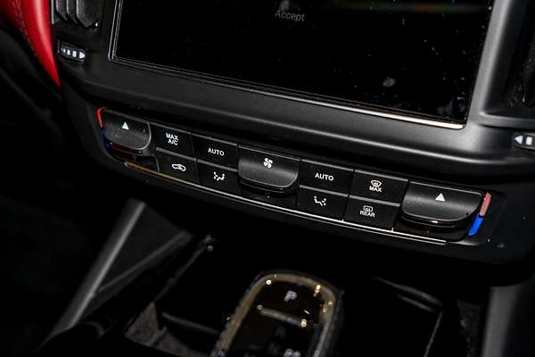2021 Maserati Levante GranSport M161