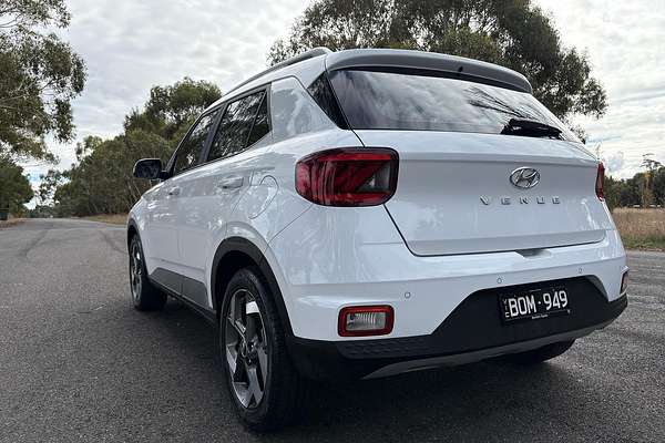 2021 Hyundai Venue Active QX.V3
