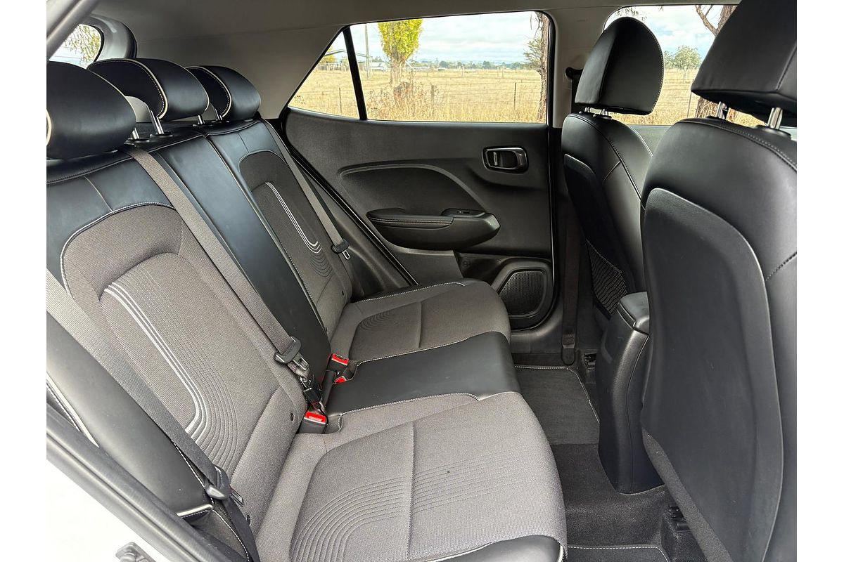 2021 Hyundai Venue Active QX.V3