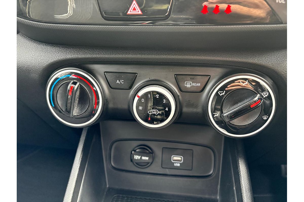 2021 Hyundai Venue Active QX.V3