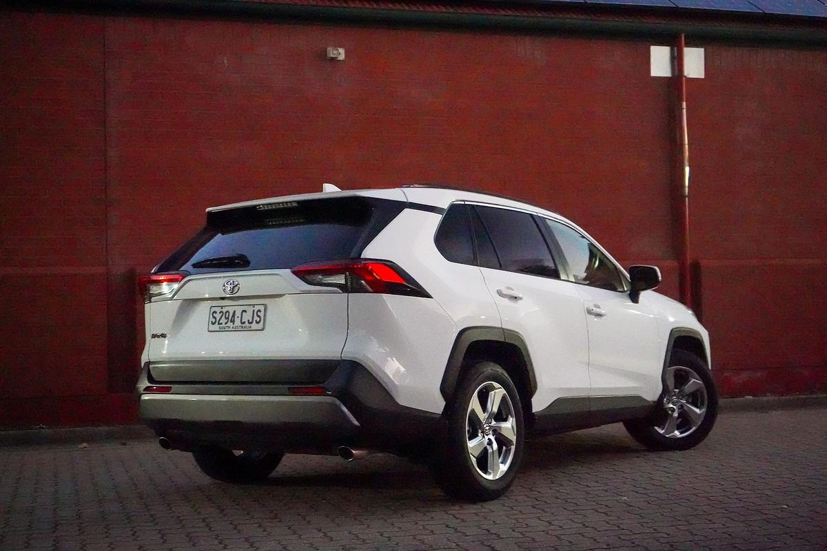 2021 Toyota RAV4 GXL MXAA52R