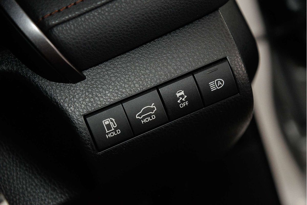 2019 Toyota Camry Ascent ASV70R
