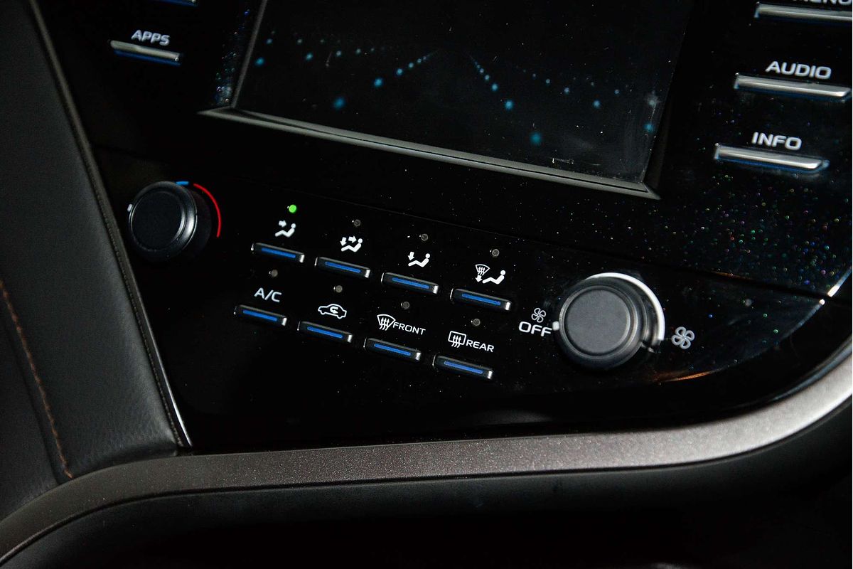 2019 Toyota Camry Ascent ASV70R