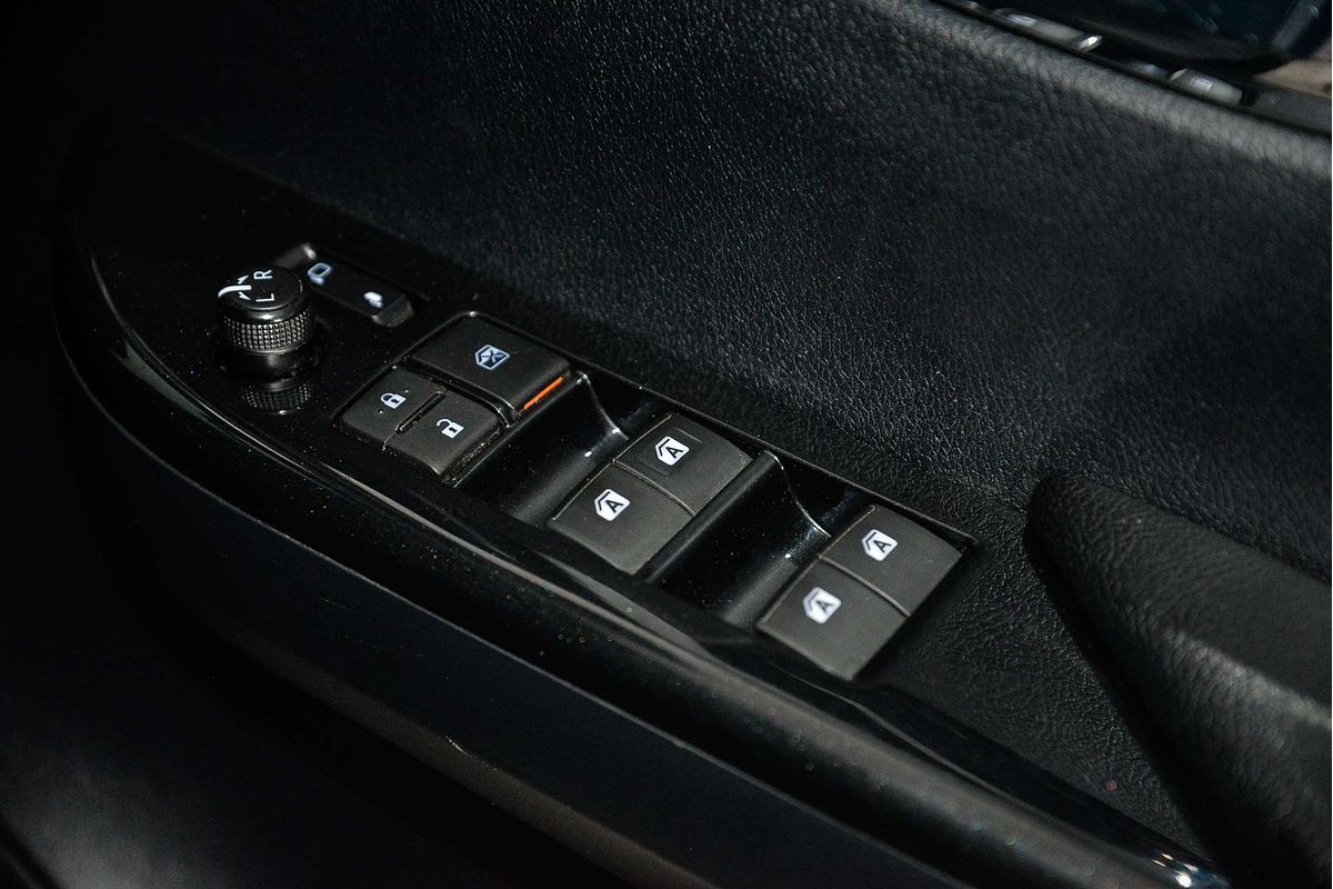 2018 Toyota Hilux Rugged X GUN126R 4X4