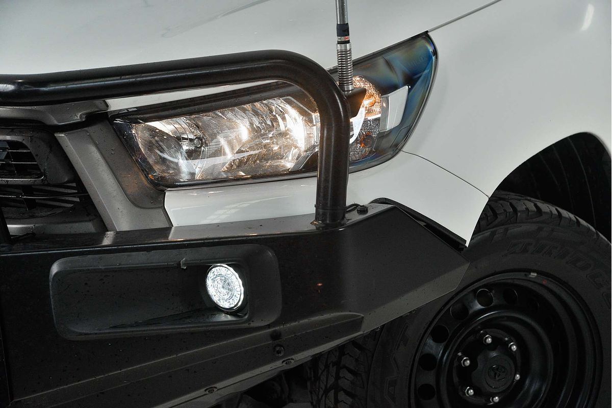 2020 Toyota Hilux SR GUN126R 4X4