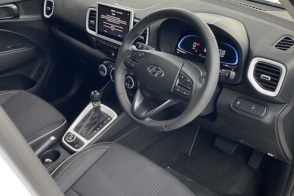 2025 Hyundai Venue Elite (Black) Sunroof QX.V5 MY25