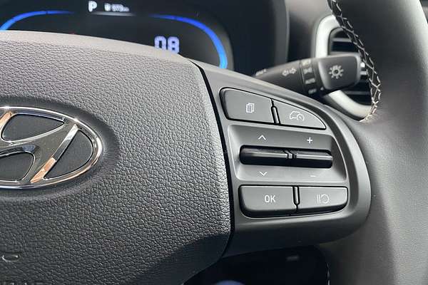 2025 Hyundai Venue Elite (Black) Sunroof QX.V5 MY25