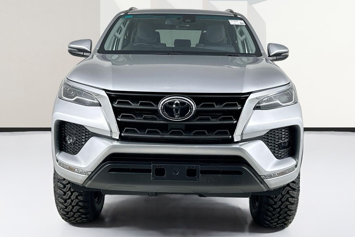 2023 Toyota Fortuner GXL GUN156R