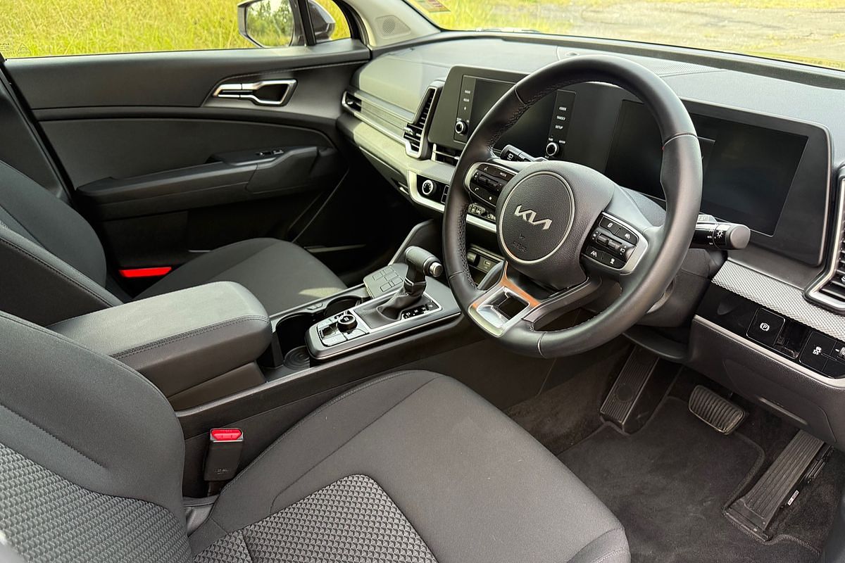 2024 Kia Sportage S NQ5