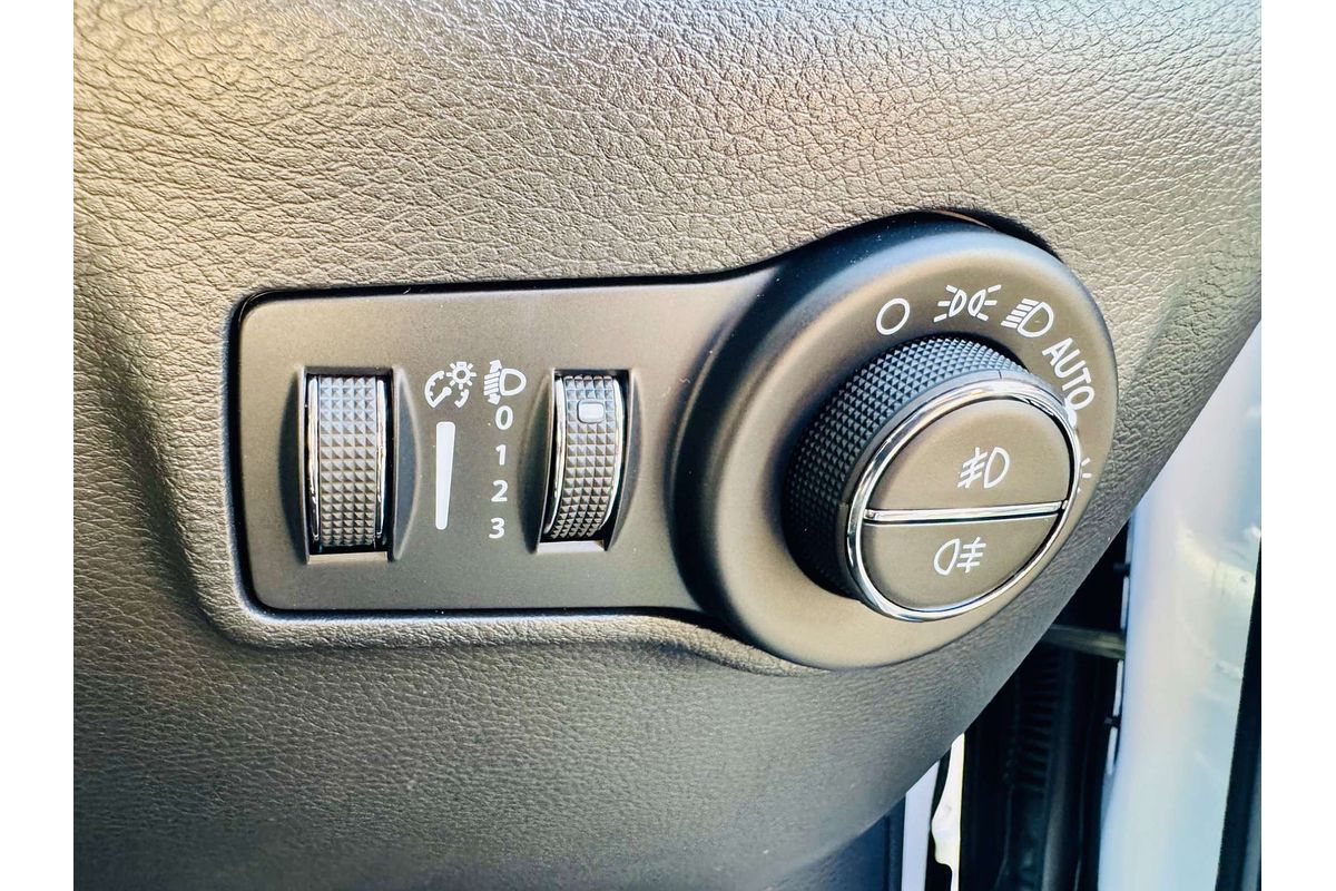 2023 Jeep Compass Night Eagle M6