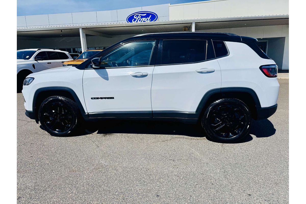 2023 Jeep Compass Night Eagle M6