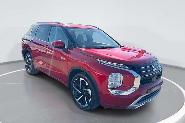 2022 Mitsubishi Outlander PHEV Exceed ZM