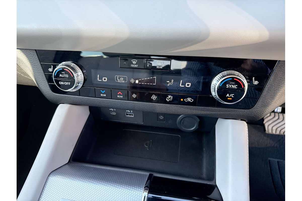 2022 Mitsubishi Outlander PHEV Exceed ZM