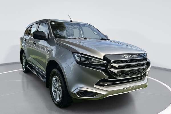 2022 Isuzu MU-X LS-M