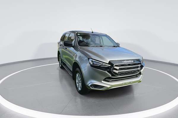 2022 Isuzu MU-X LS-M