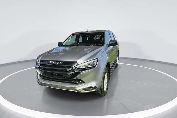 2022 Isuzu MU-X LS-M