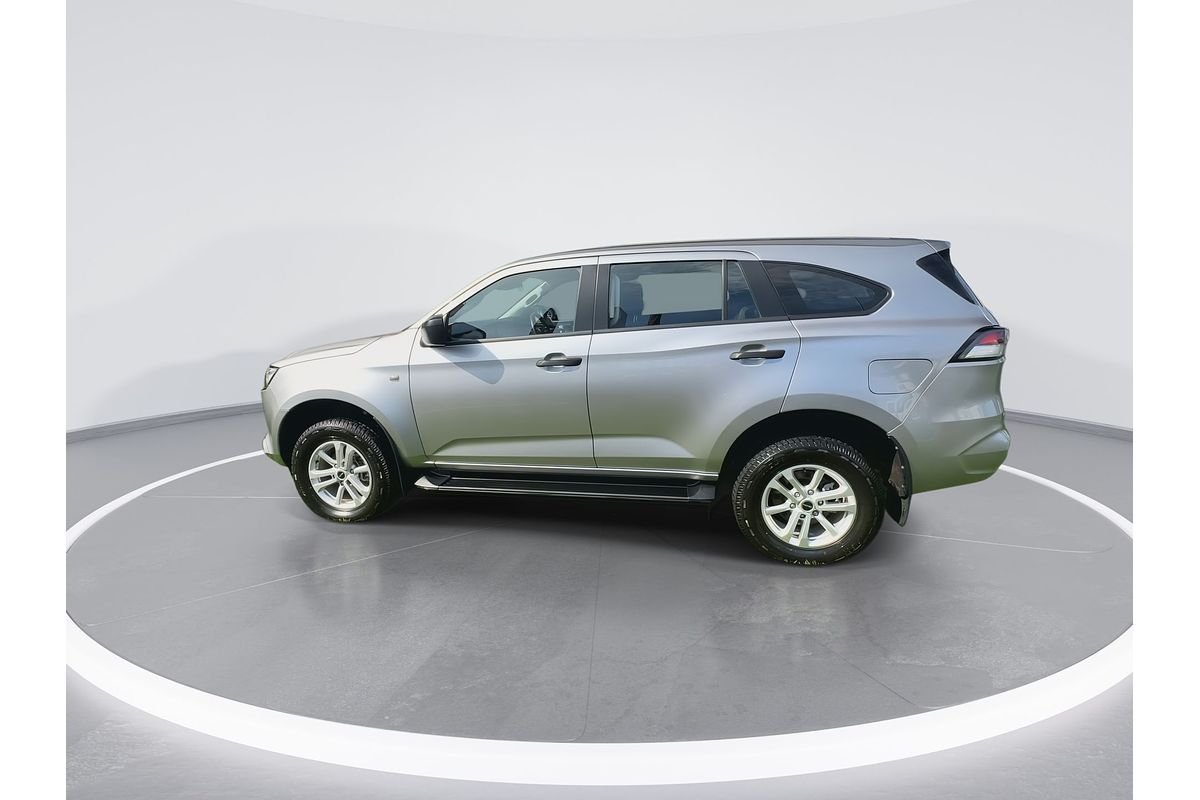 2022 Isuzu MU-X LS-M