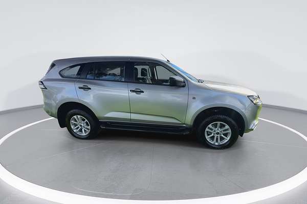 2022 Isuzu MU-X LS-M