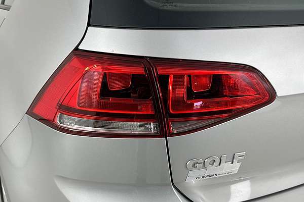2014 Volkswagen Golf 103TSI Highline 7