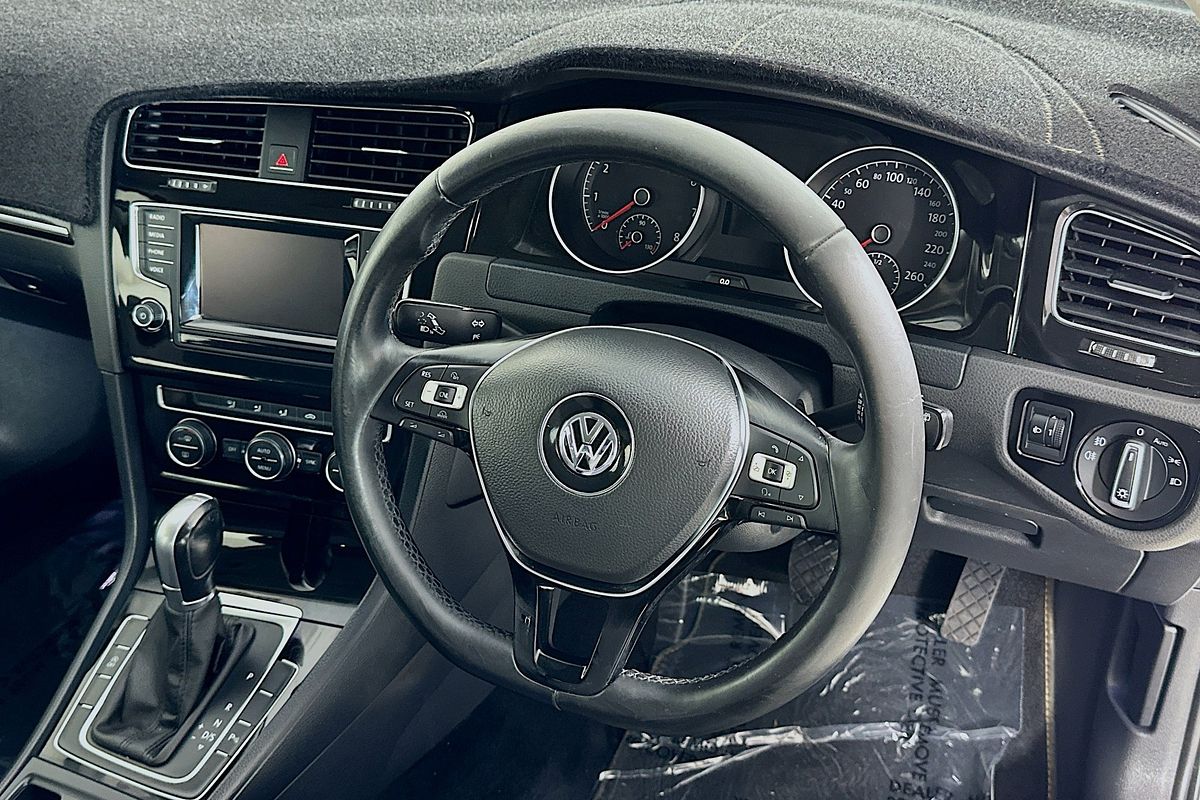 2014 Volkswagen Golf 103TSI Highline 7