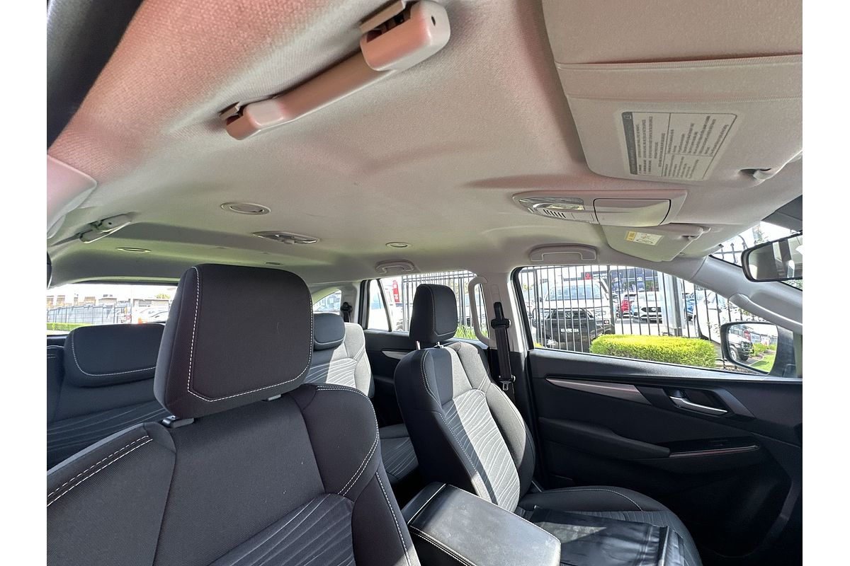 2022 Isuzu MU-X LS-M