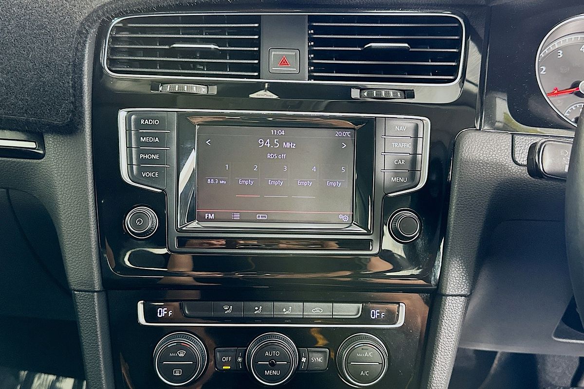 2014 Volkswagen Golf 103TSI Highline 7