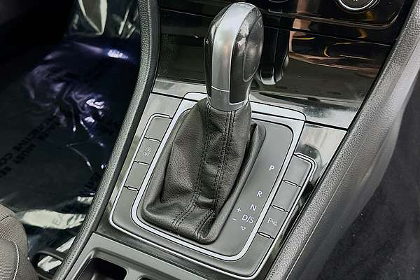 2014 Volkswagen Golf 103TSI Highline 7