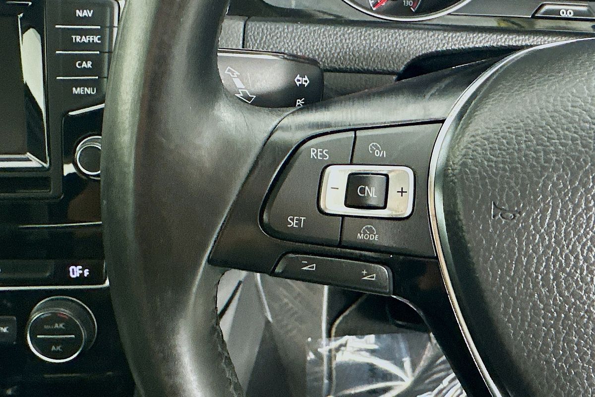 2014 Volkswagen Golf 103TSI Highline 7