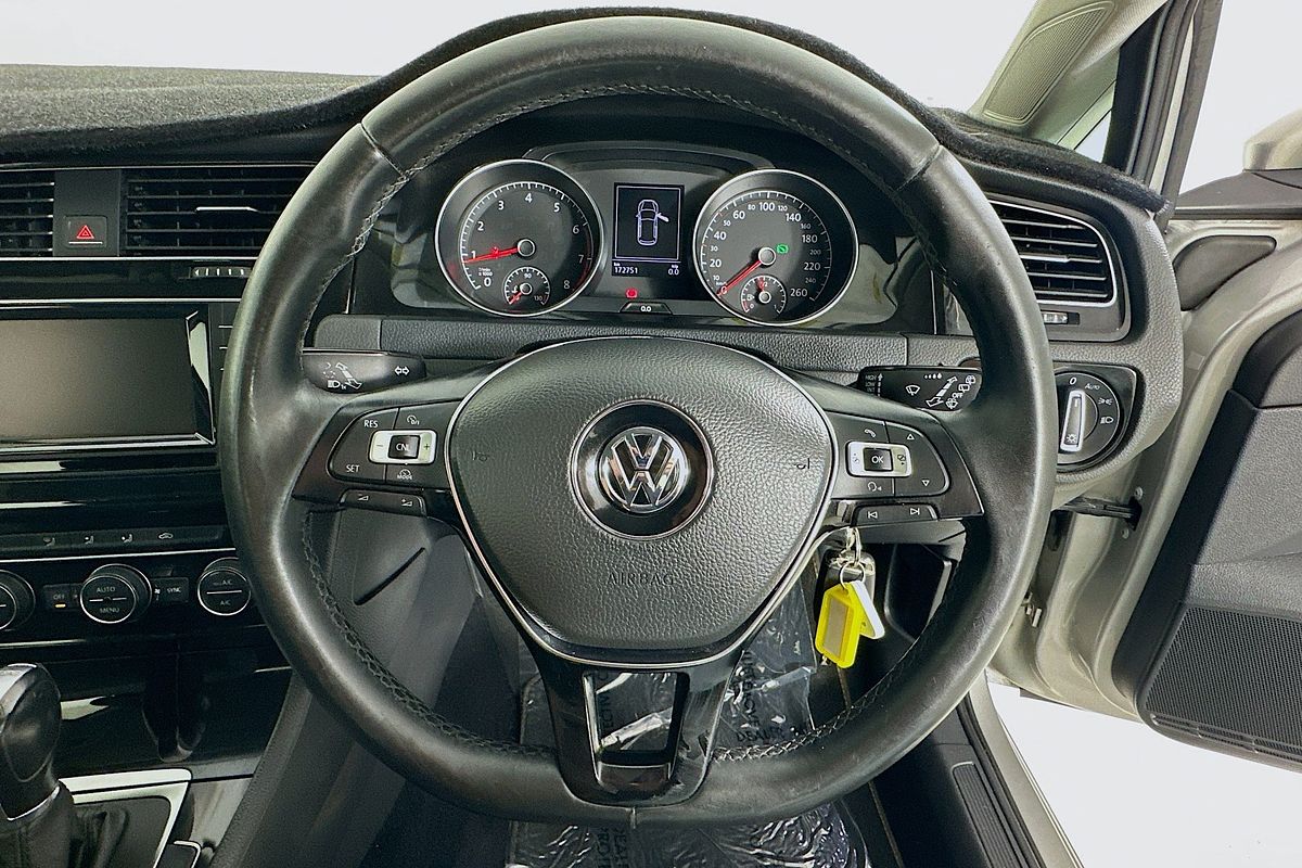 2014 Volkswagen Golf 103TSI Highline 7